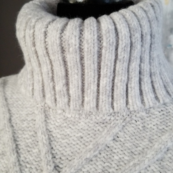 ▪️NWOT Michael Kors Sweater - Picture 6 of 9